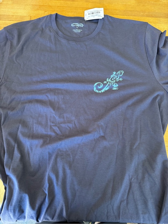 crazy shirts Other - Men’s Navy Blue Graphic Tee with Lizard Logo